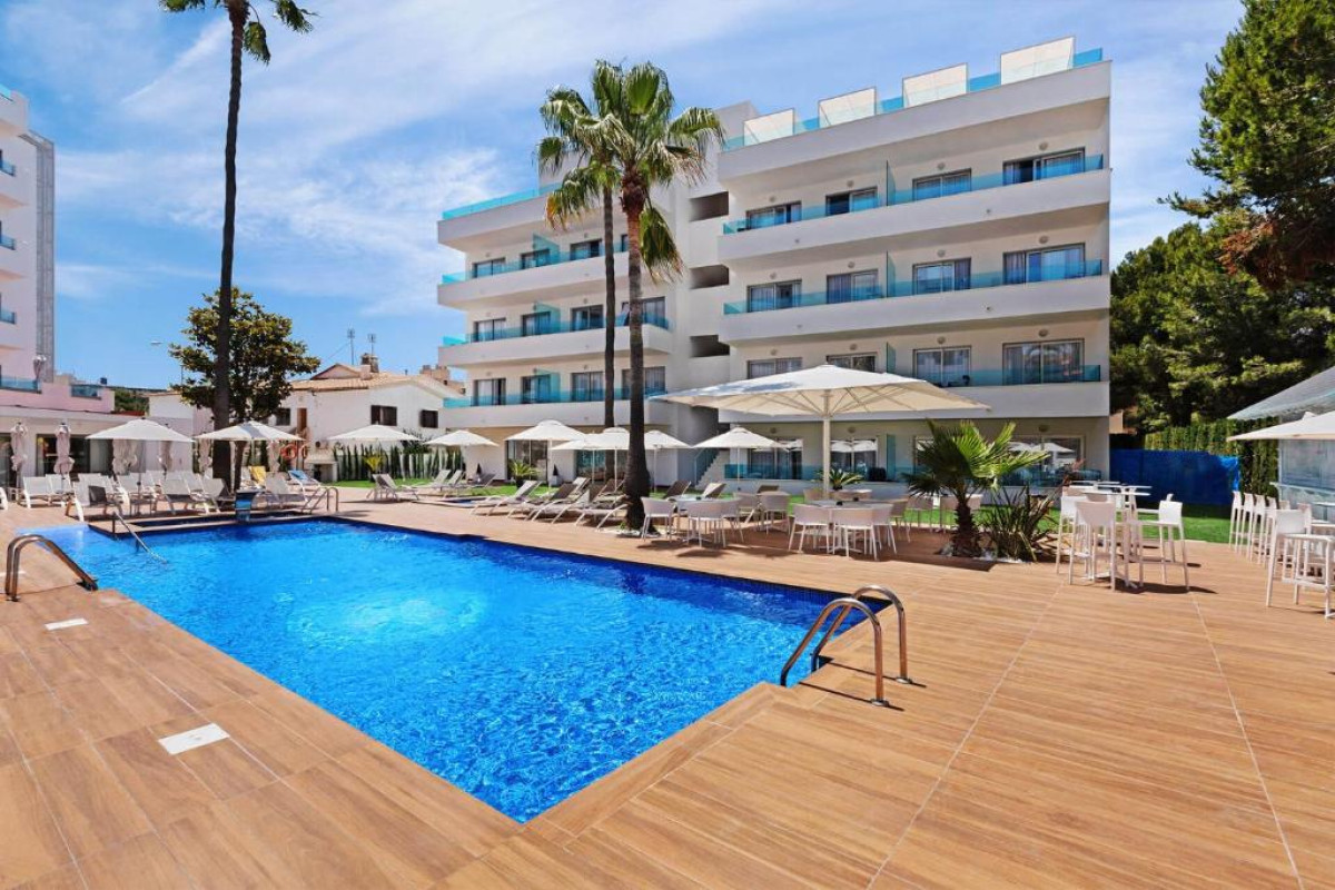 Hotel Metropolitan Juka Playa Aparthotel