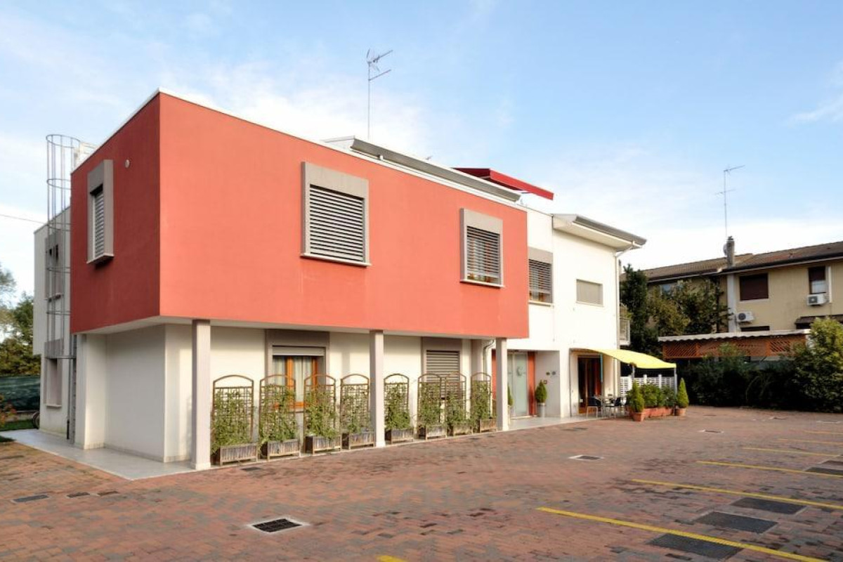 Hotel Mezzaluna
