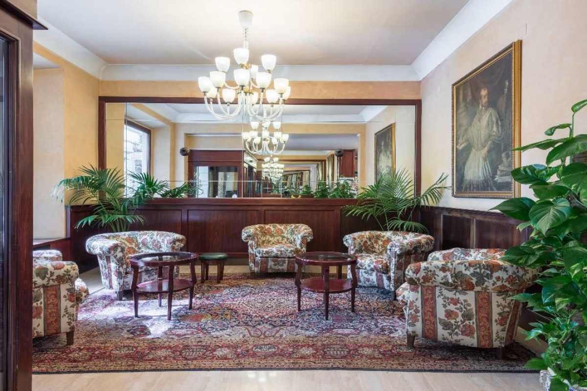 Hotel Minerva Palace