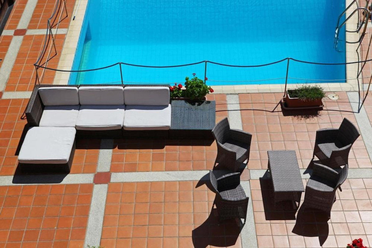 HOTEL MIRALONGA