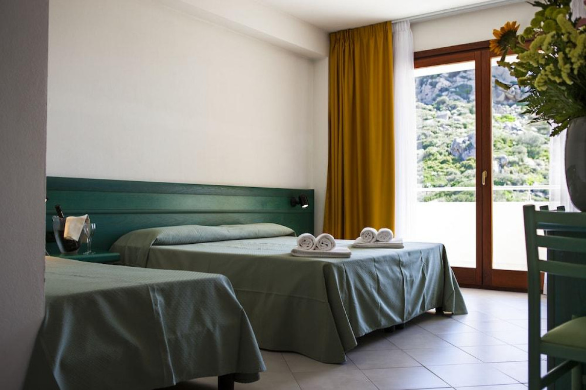 HOTEL MIRALONGA