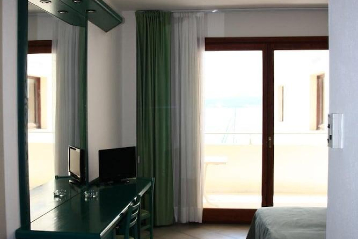 HOTEL MIRALONGA