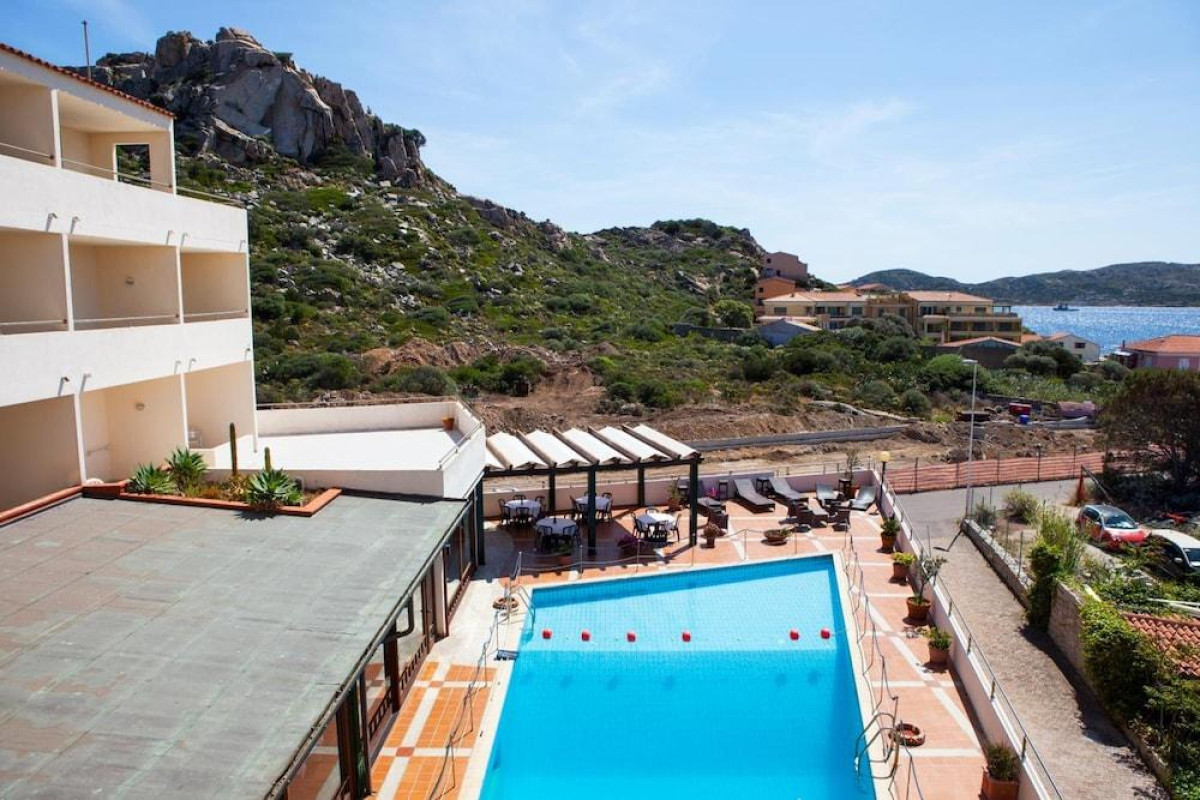 HOTEL MIRALONGA