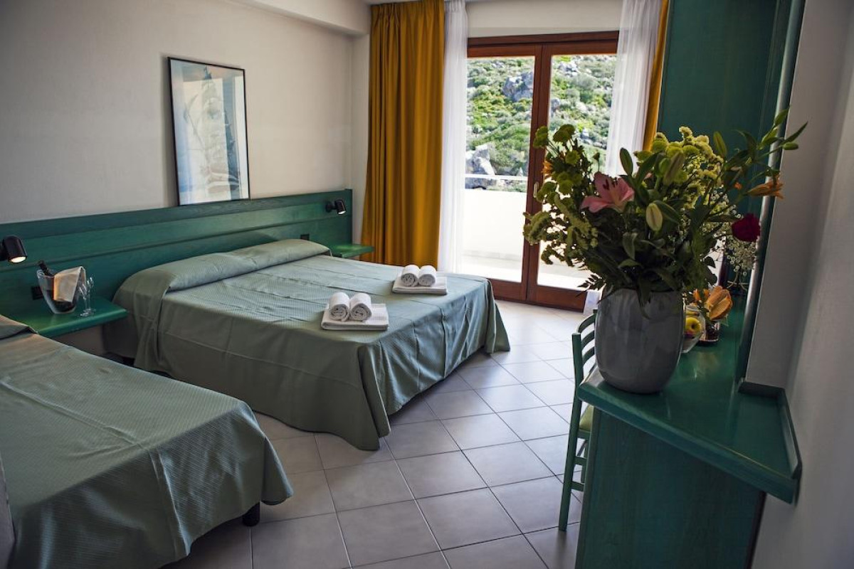 HOTEL MIRALONGA