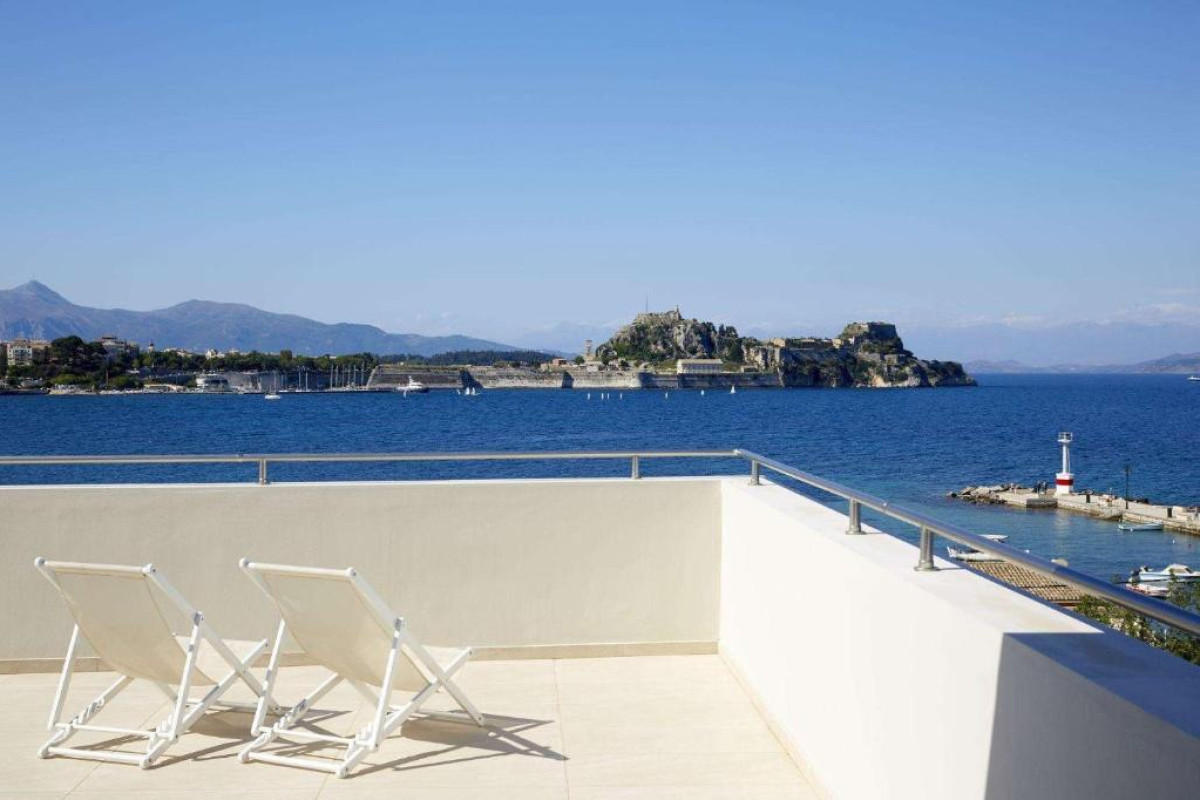 MAYOR MON REPOS PALACE  - CORFU TOWN