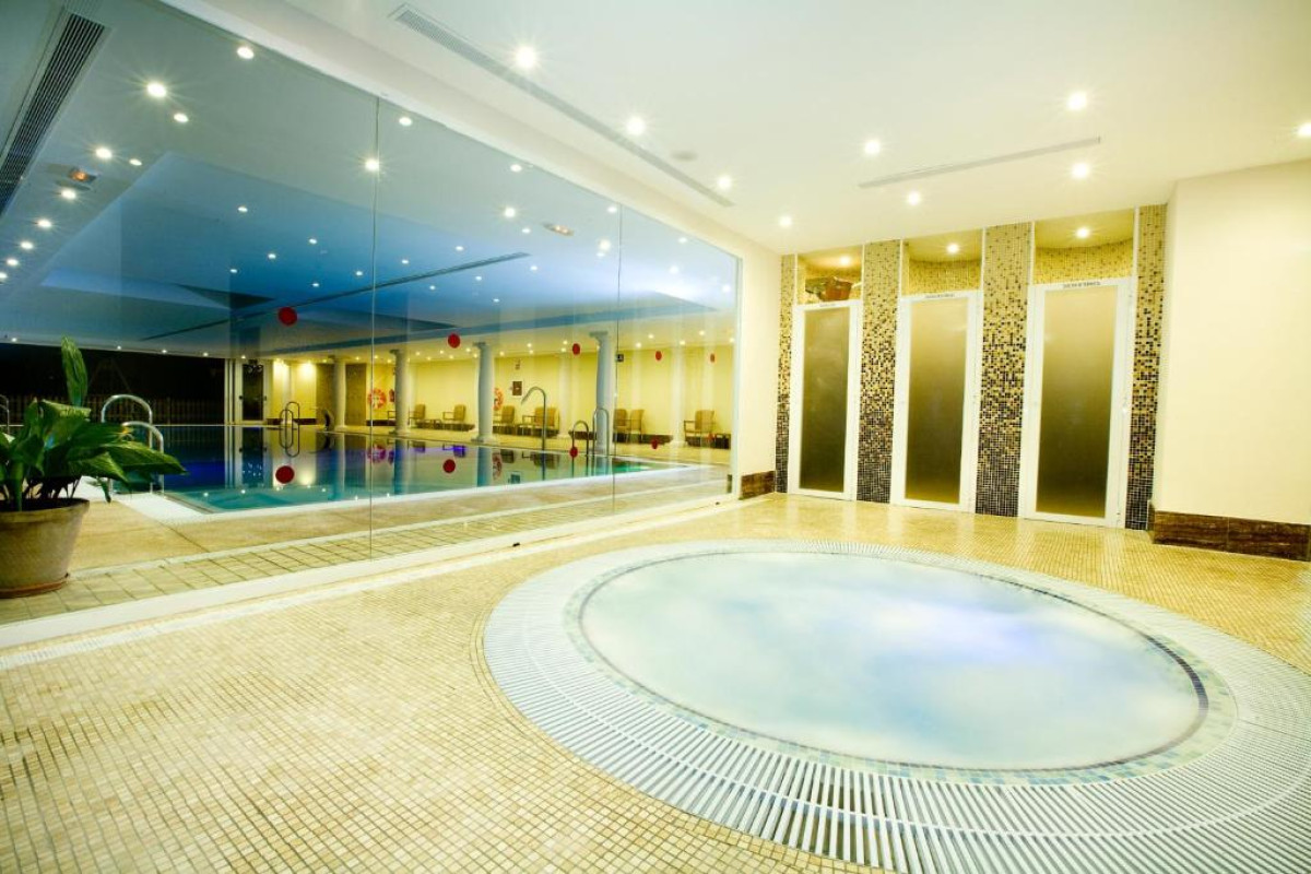 Hotel Monarque Cendrillon