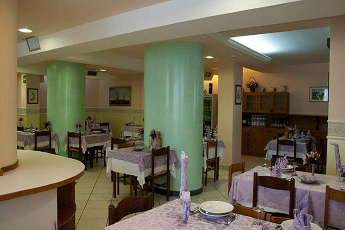 Hotel Monica