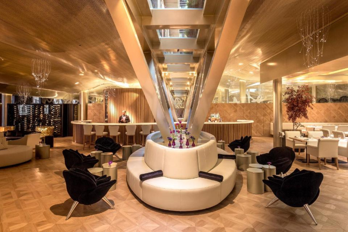 Monument Hotel