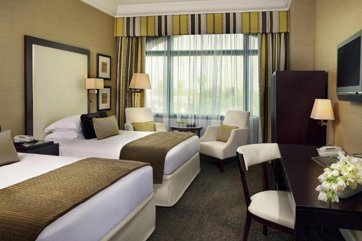 Hotel Movenpick Grand Al Bustan Dubai