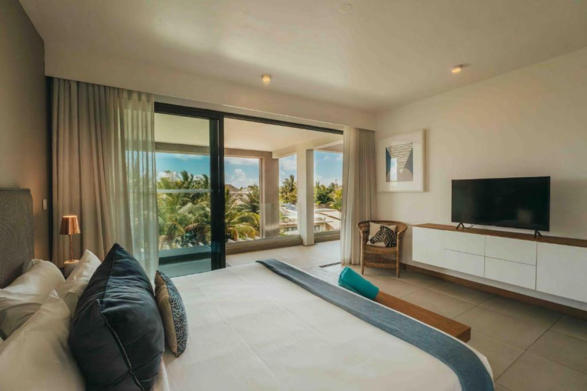 Hotel Mythic Suites & Villas by MJ Holidays