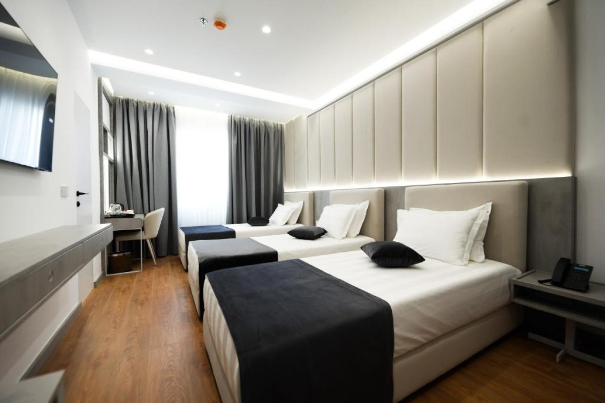 Hotel Naos Luxury