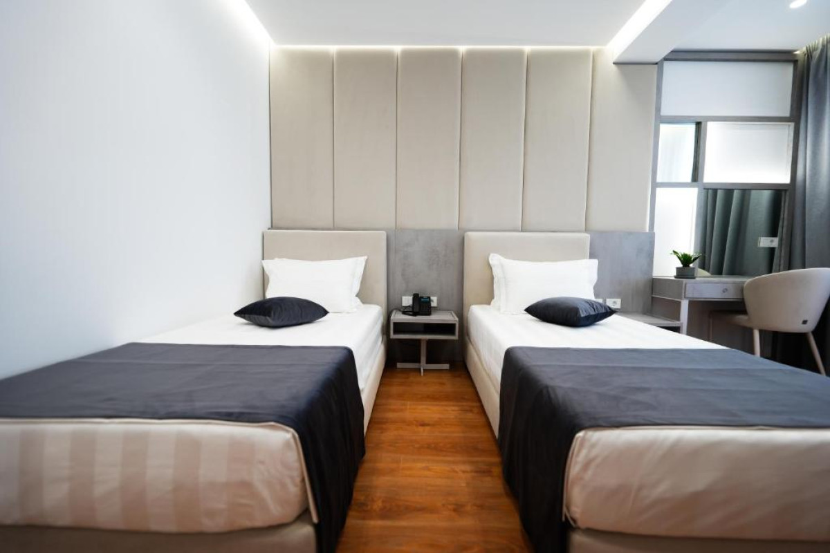 Hotel Naos Luxury