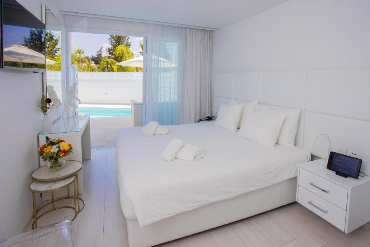 Hotel Napa Suites (Adults Only)