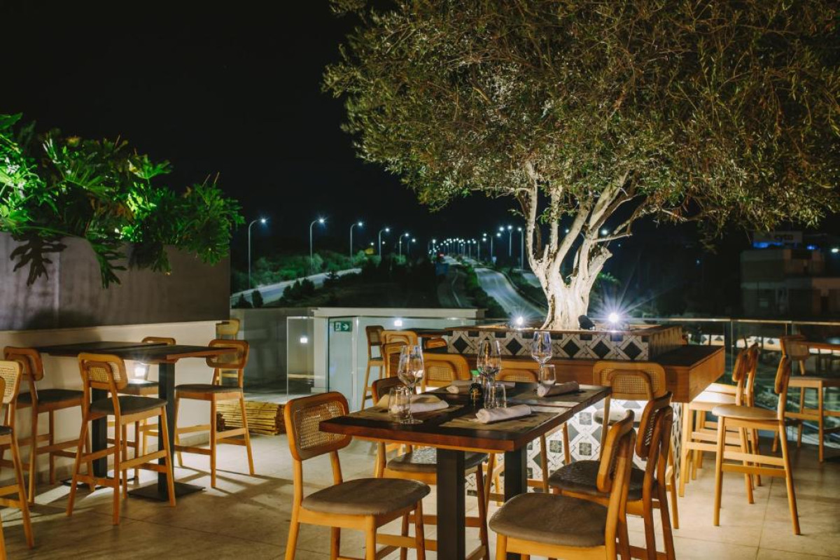 Hotel Napa Suites (Adults Only)