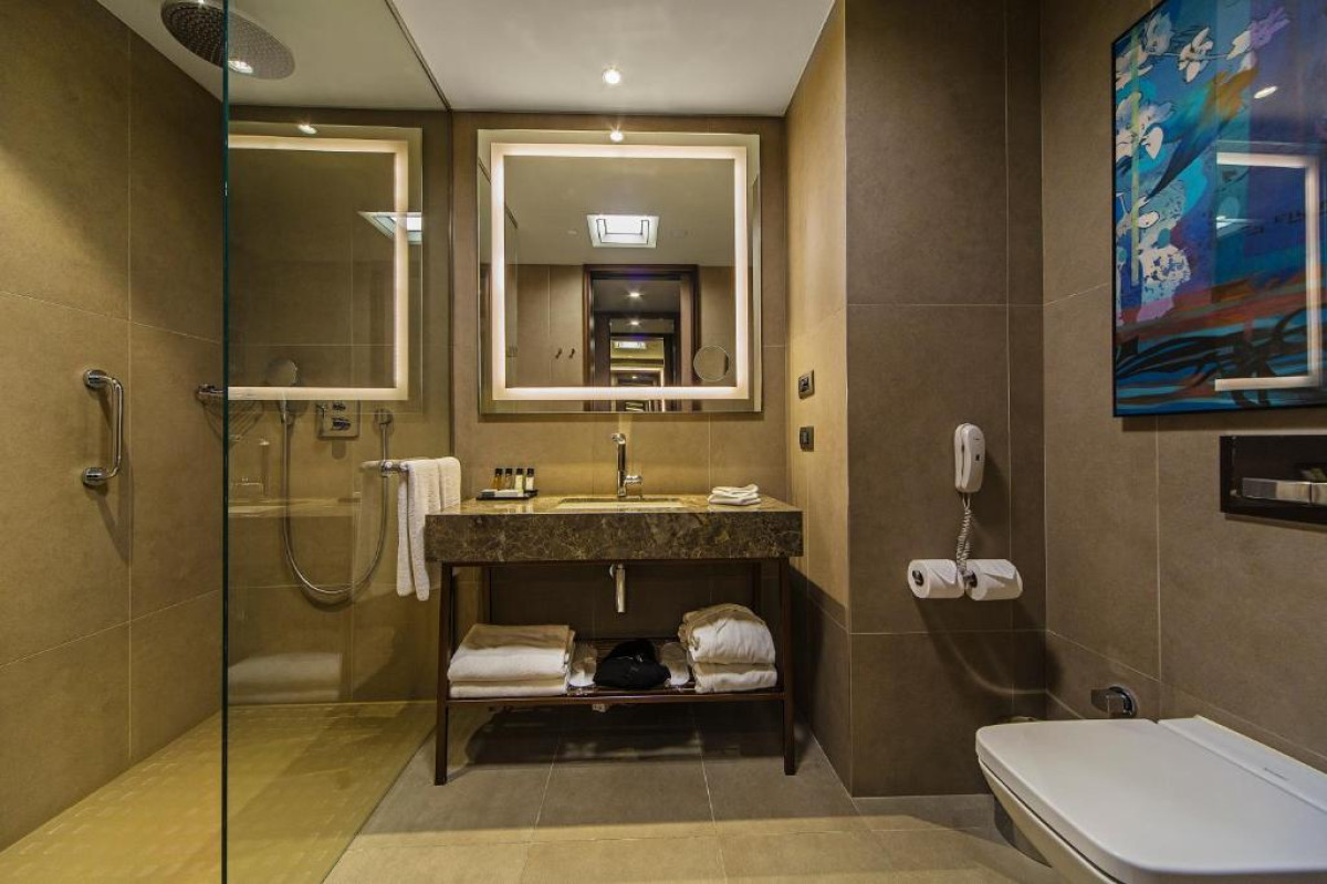 Hotel Naz City