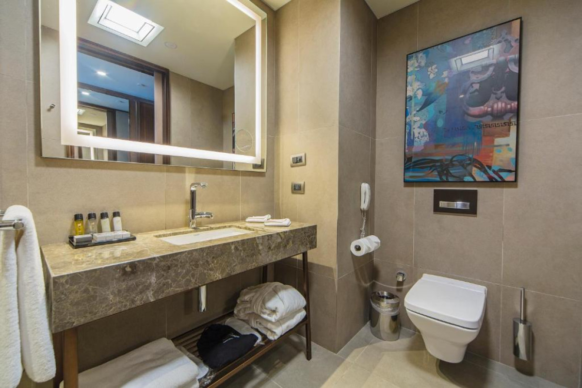 Hotel Naz City