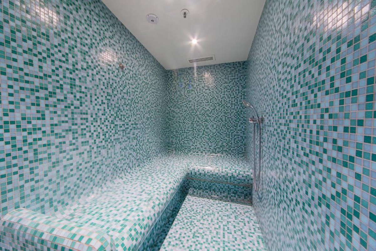 Hotel Naz City
