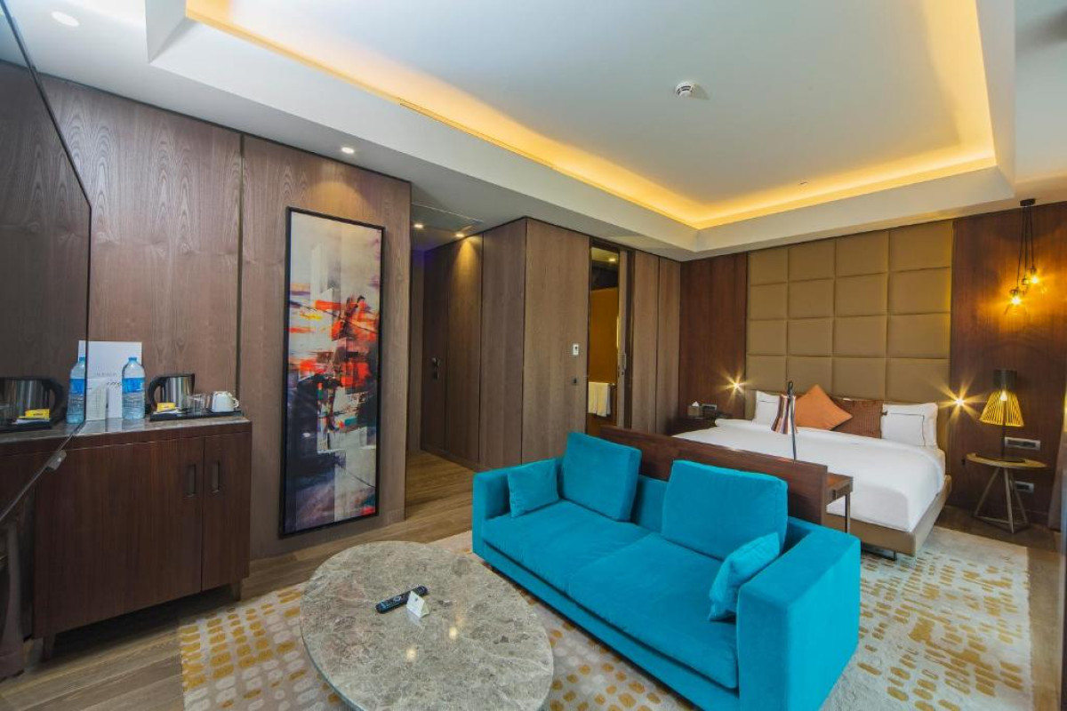 Hotel Naz City
