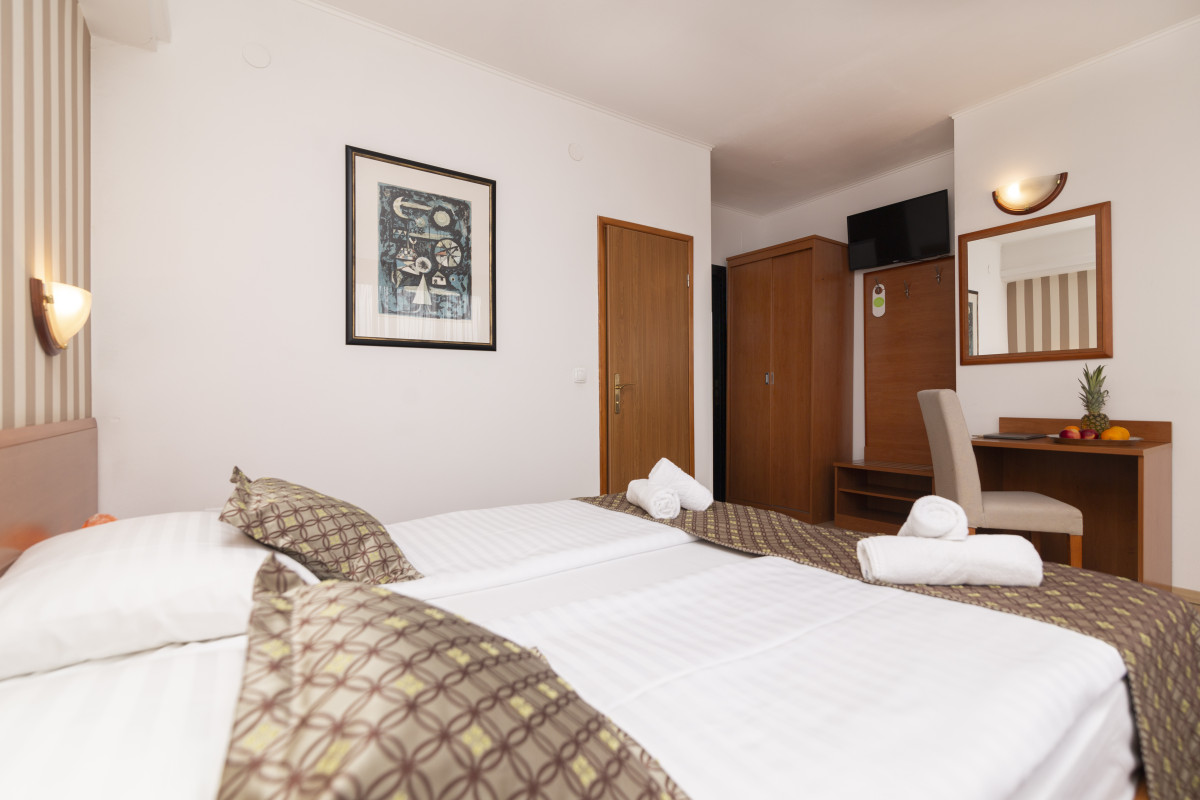 Hotel Neboder