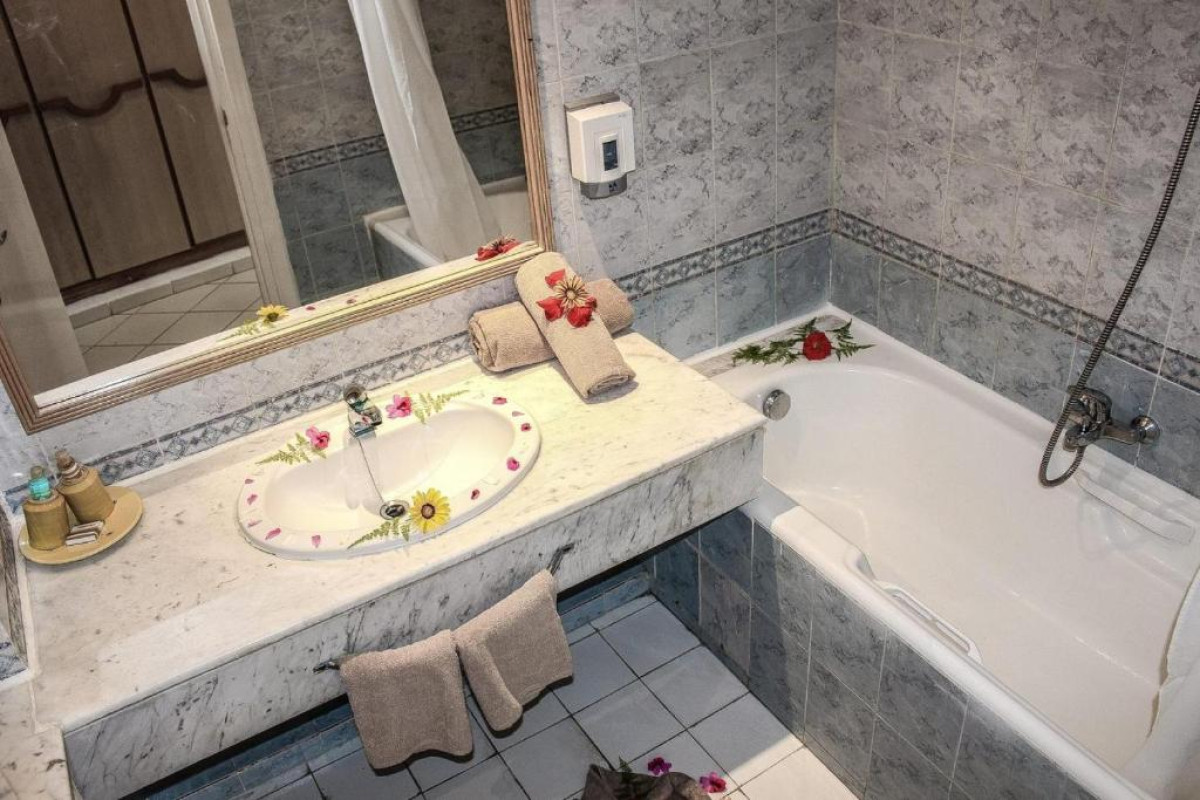 Hotel Nesrine