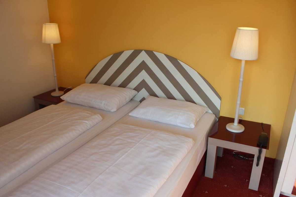Hotel Neutor Express