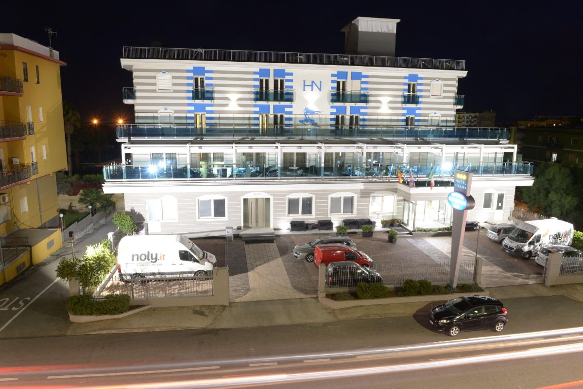 Hotel Niagara