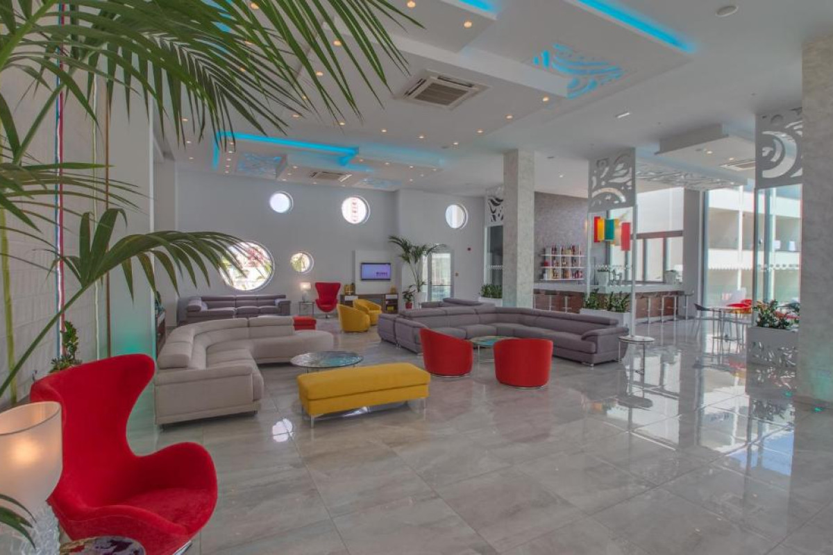 NICHOLAS COLOR HOTEL