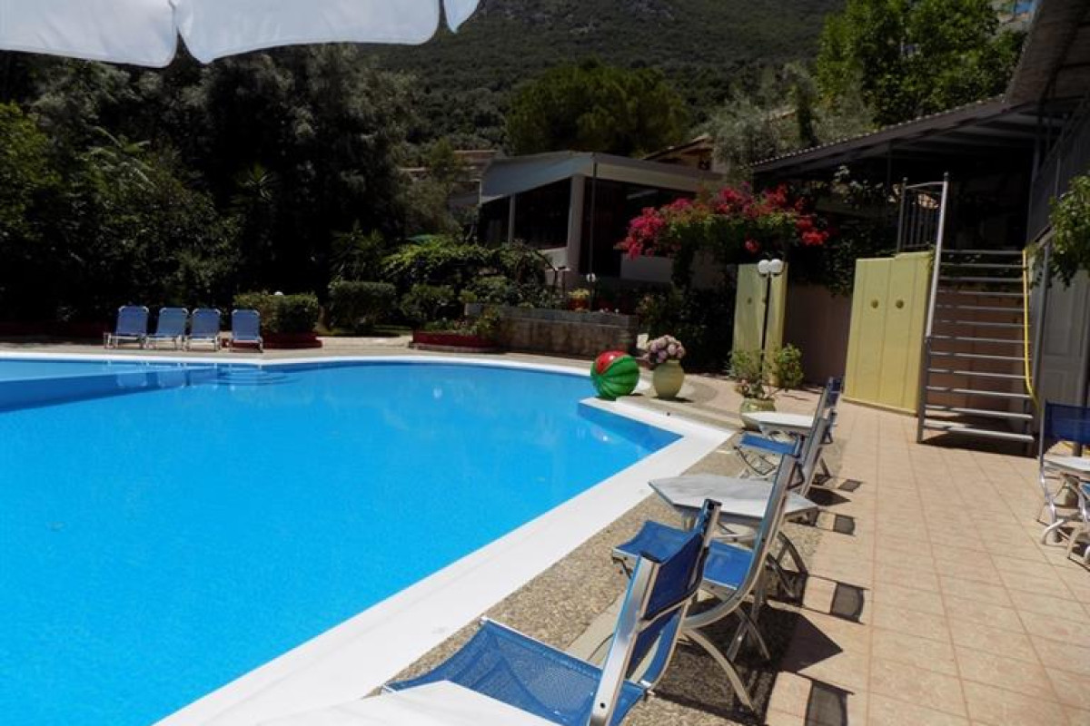 Lefkas Blue Hotel (Nikiana)