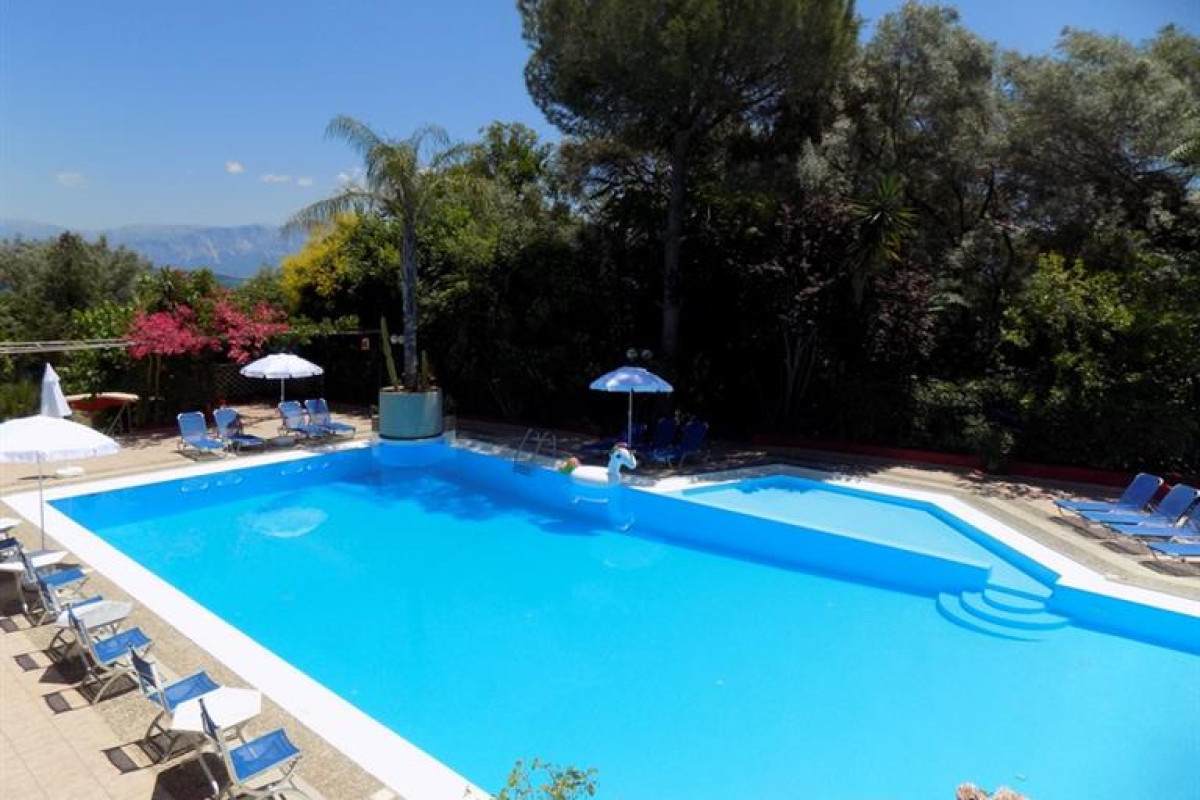 Lefkas Blue Hotel (Nikiana)