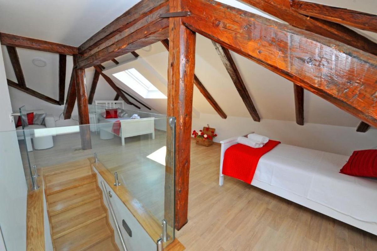Hotel Nirvana Luxury Rooms