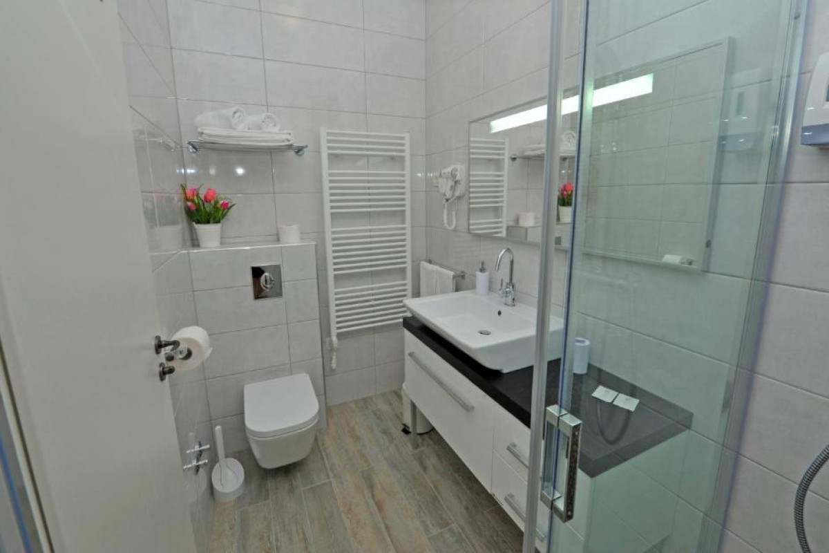 Hotel Nirvana Luxury Rooms