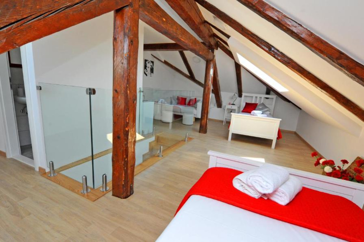 Hotel Nirvana Luxury Rooms