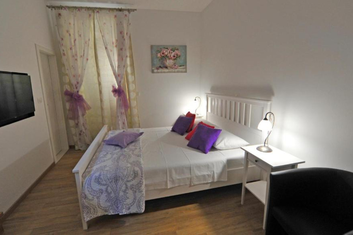 Hotel Nirvana Luxury Rooms