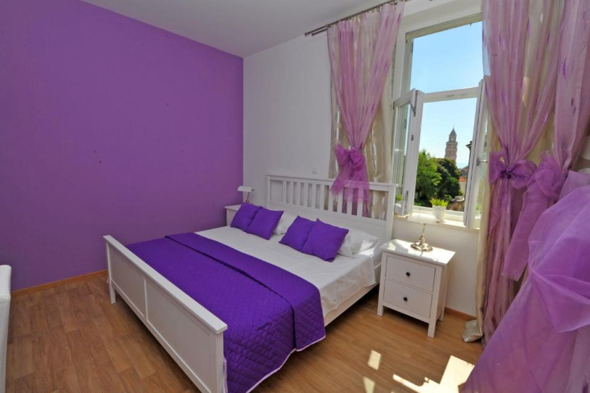 Hotel Nirvana Luxury Rooms