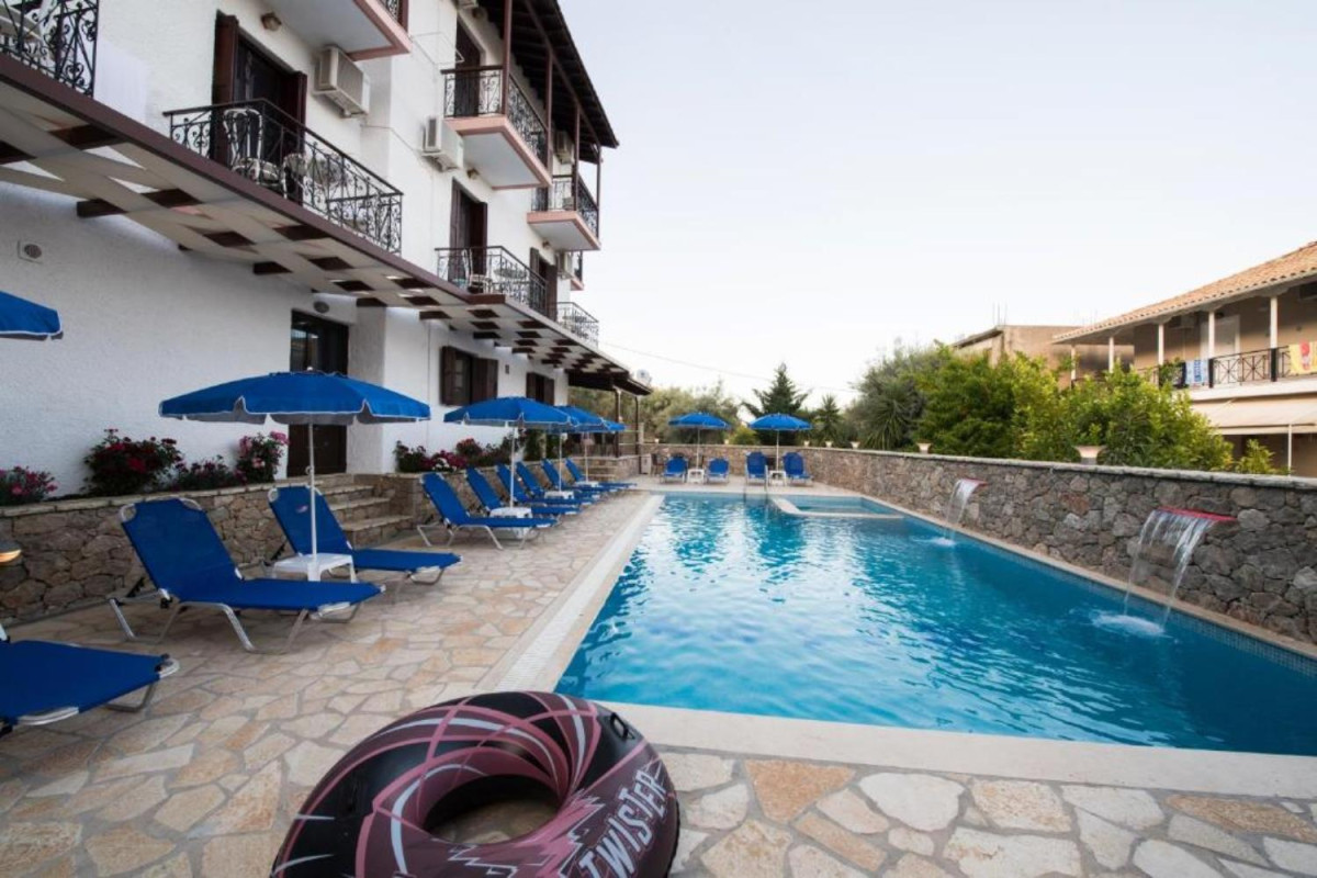 Nostos Hotel
