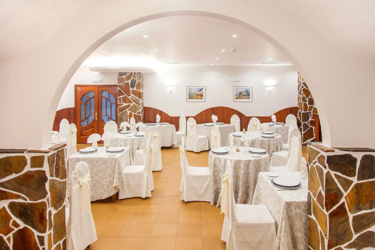 Hotel O Val Do Naseiro