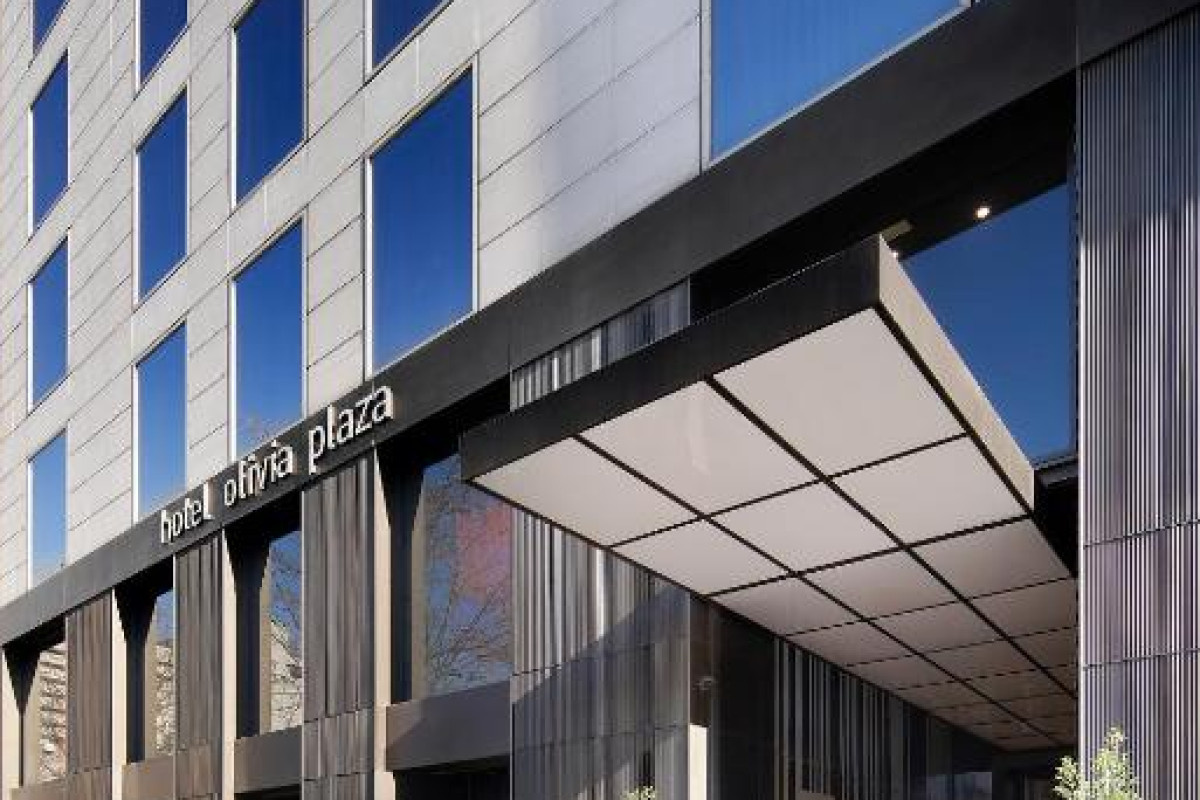OLIVIA PLAZA HOTEL