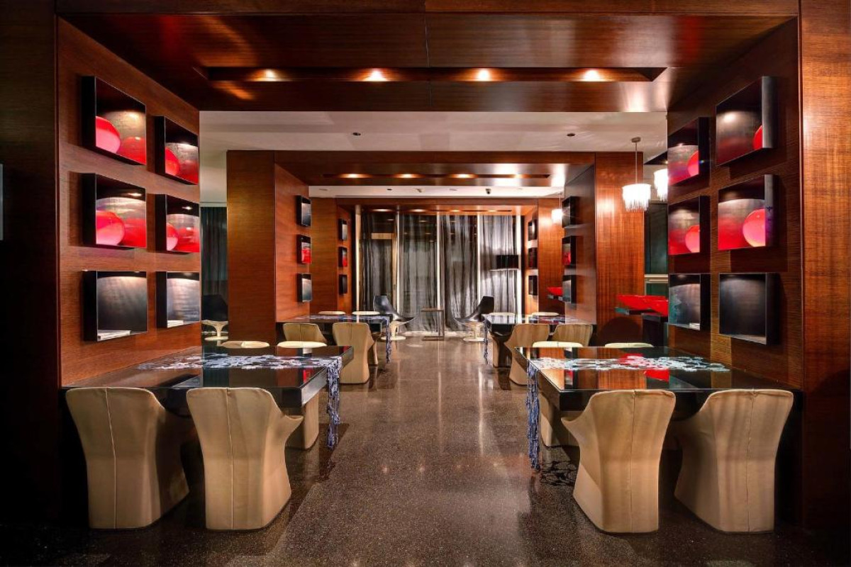 OLIVIA PLAZA HOTEL