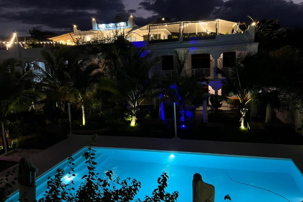 Hotel Paje White House