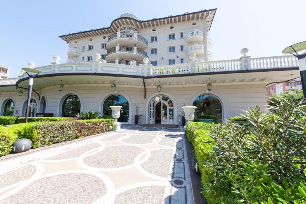 PALACE