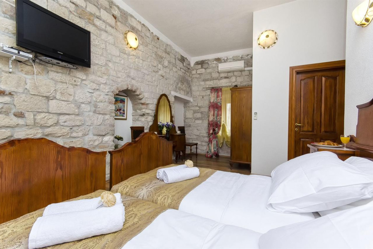 Hotel Palace Derossi