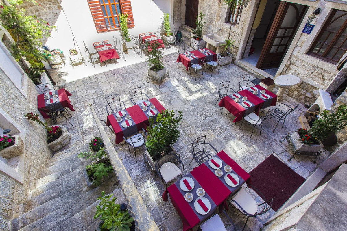 Hotel Palace Derossi