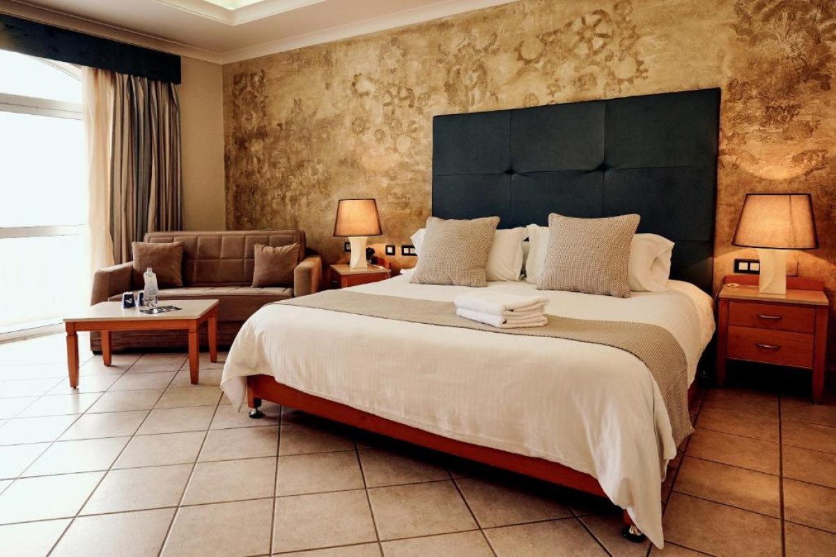 Hotel Paradise Bay Resort