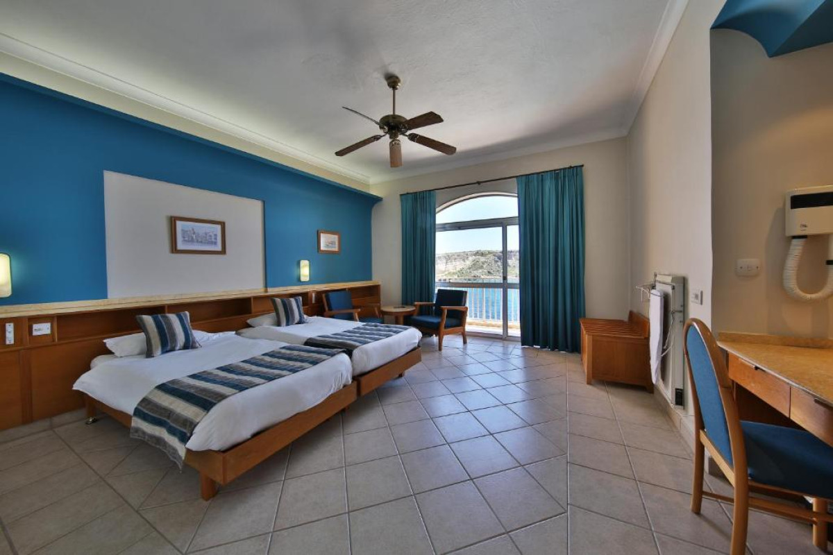 Hotel Paradise Bay Resort