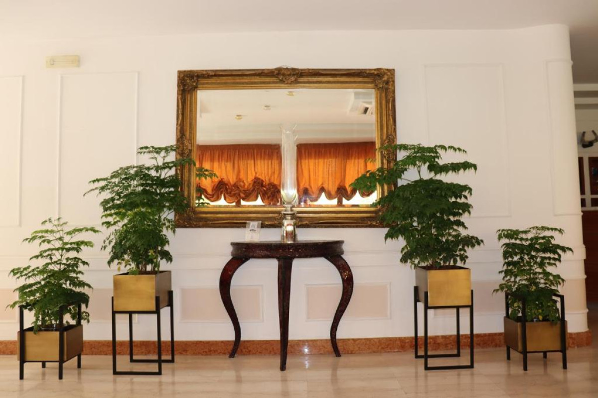 Hotel Paradiso