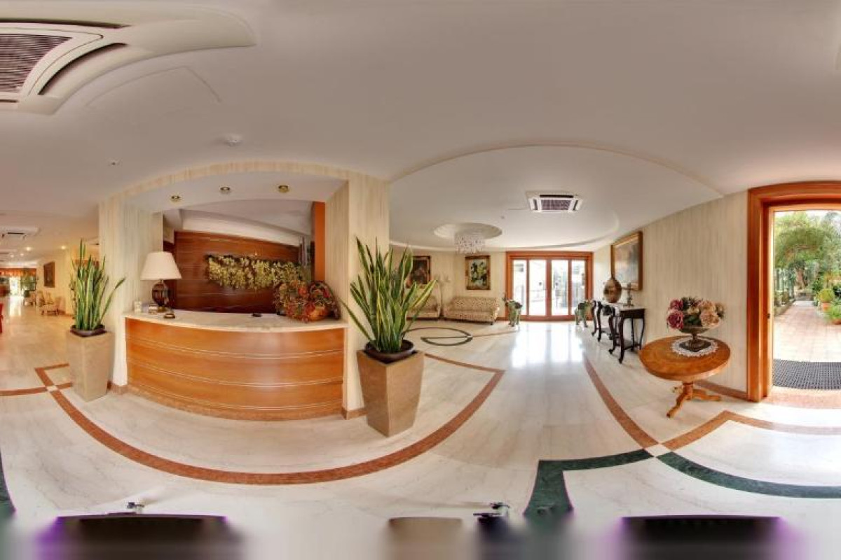 Hotel Paradiso