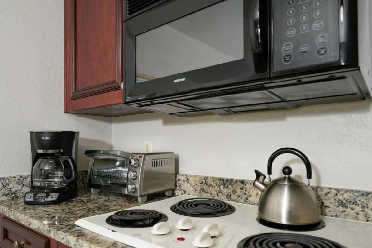 Hotel Parc Corniche Condominium Suites