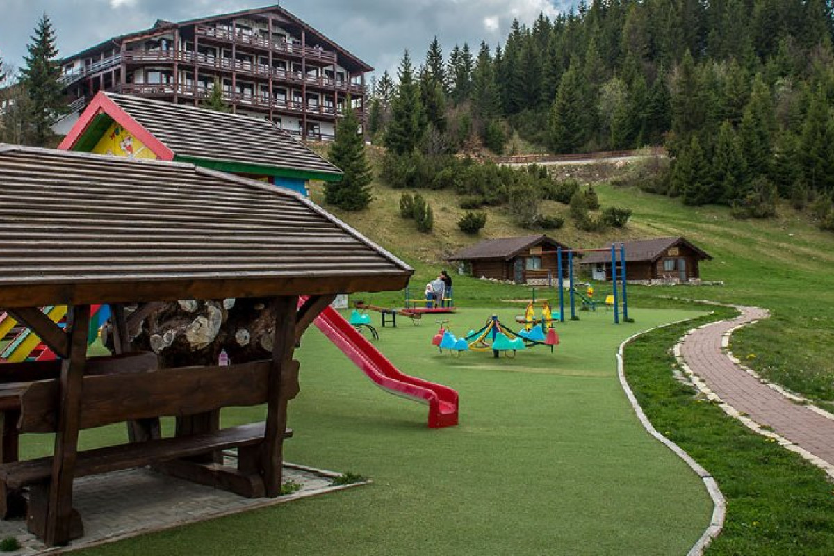 Hotel Piatra Craiului - Complex Cheile Gradistei Fundata