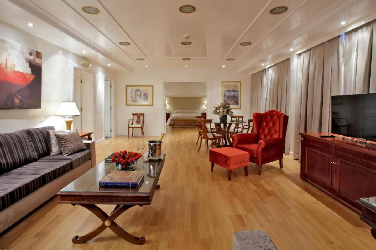 Hotel Piraeus Theoxenia