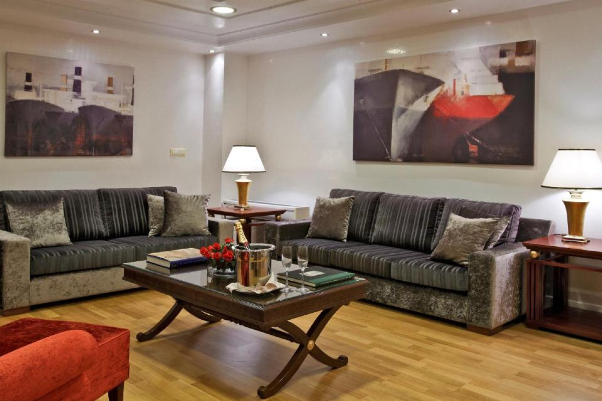 Hotel Piraeus Theoxenia